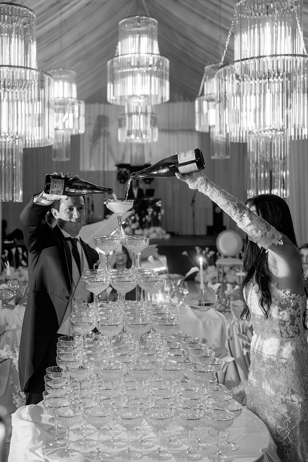 Brindis con champagne durante la celebración