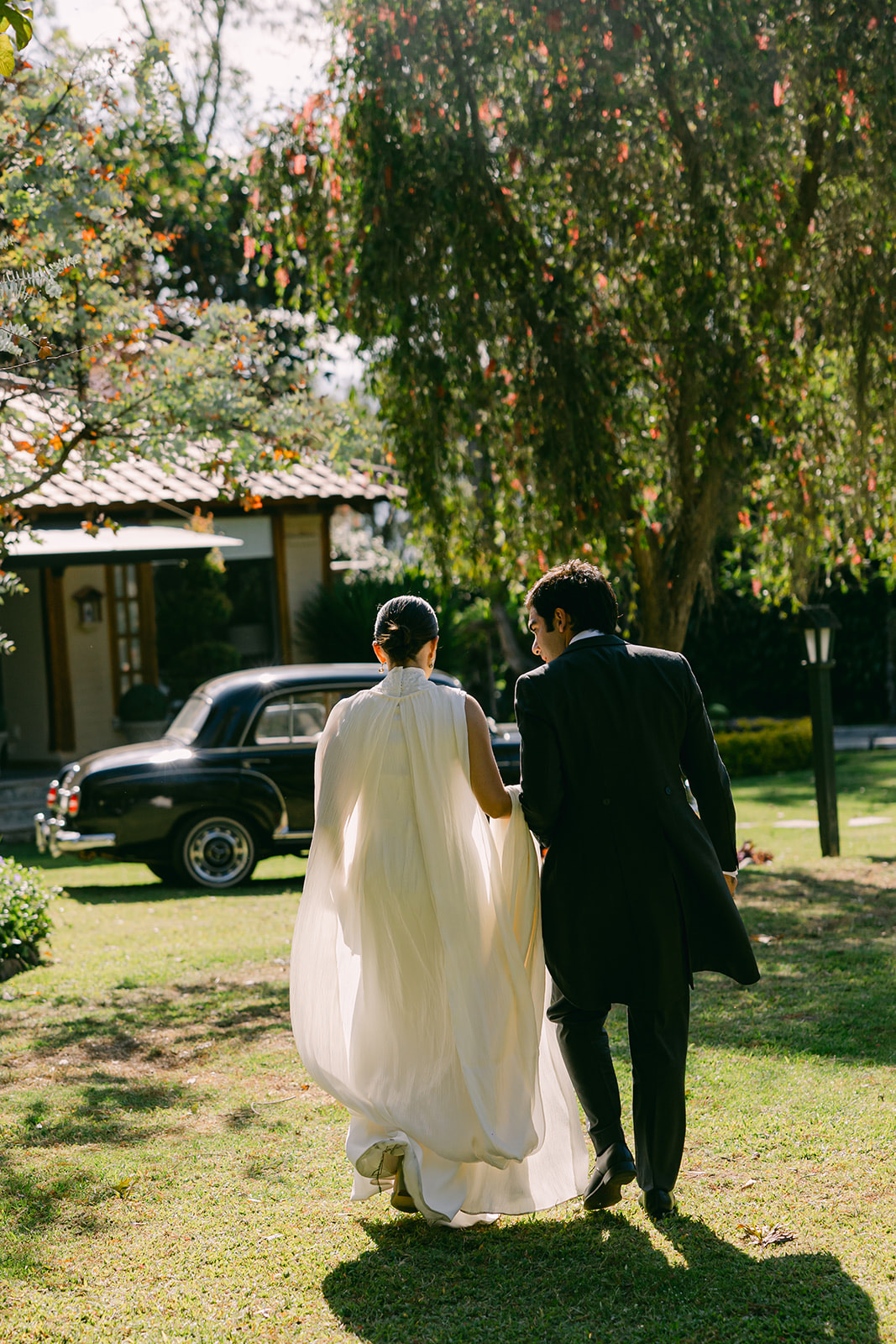 Vestido de novia ondeando al viento