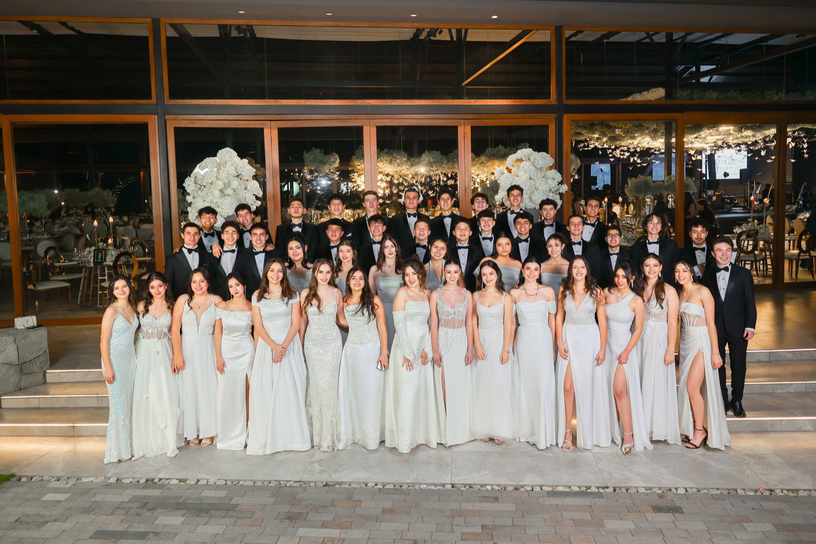 Grupo de graduados en fotografía de promoción