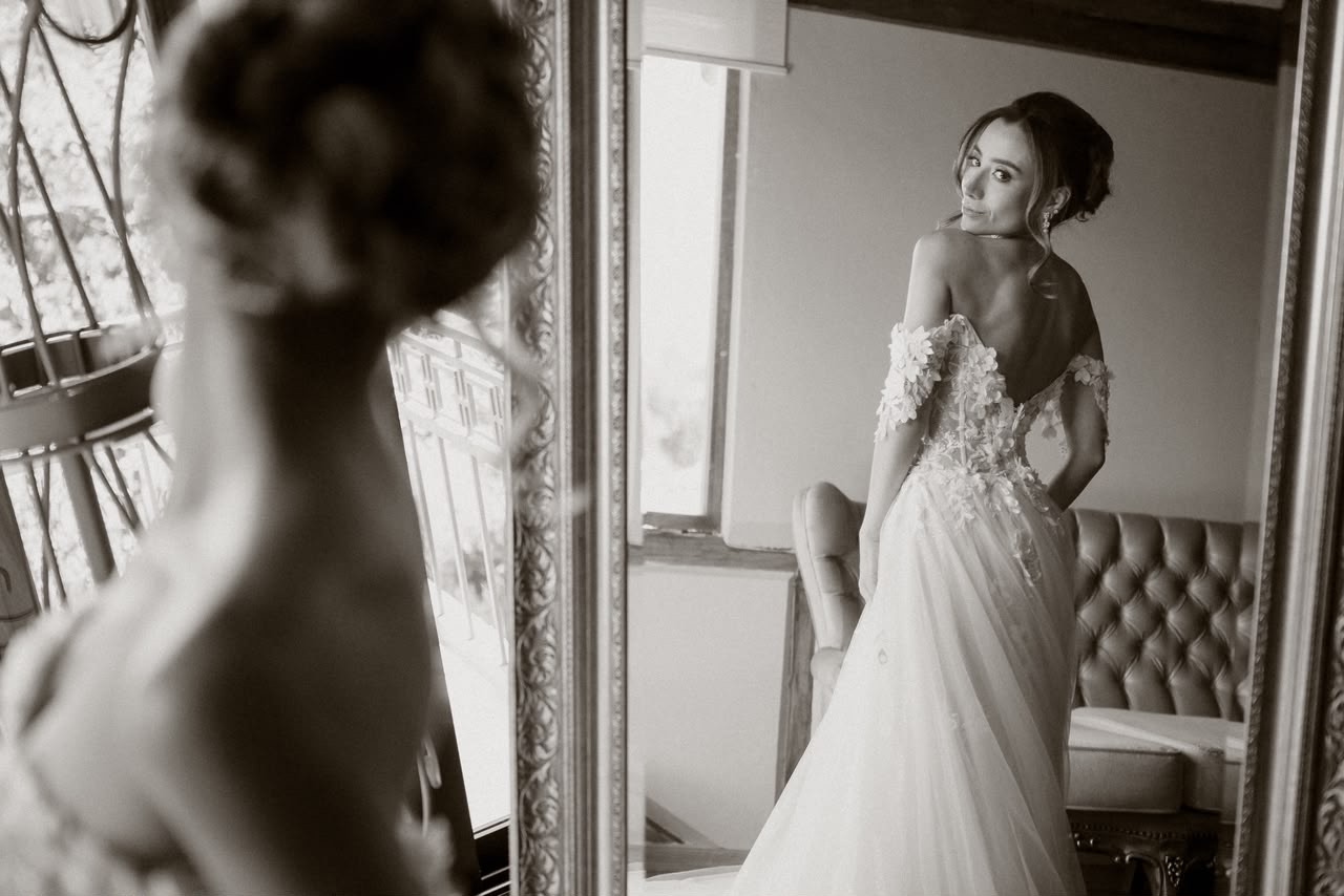 Retrato de novios en la ceremonia